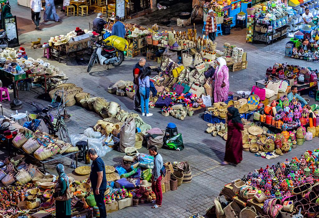 carpet-souk-market-Traditionally-open-air